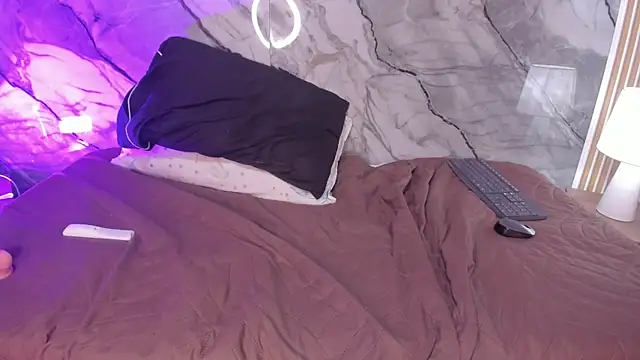 ginebraass online show from December 17, 3:27 pm