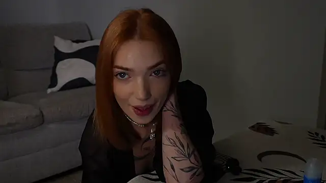 LinaaVelle online show from July 3, 1:11 am