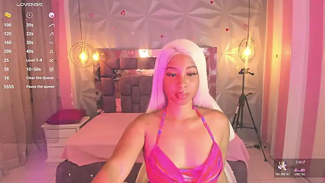 Saloome collins online show from November 12, 4:43 am