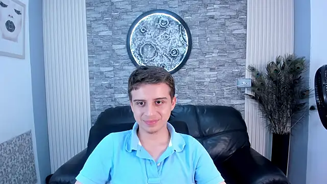 max thunder  online show from November 12, 12:08 am