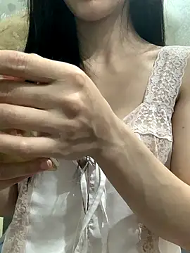 Tiny-122 online show from November 28, 4:54 pm