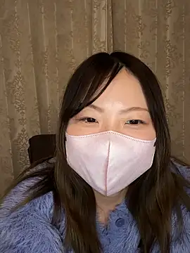 chika v v online show from December 4, 6:30 pm