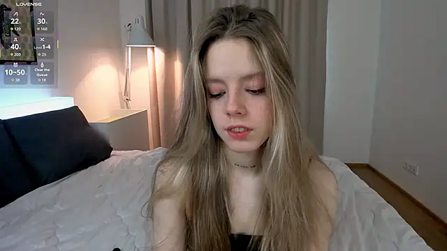 TiffinyMergist online show from February 27, 6:13 am