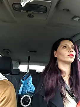 MickNanaa online show from December 5, 11:11 am