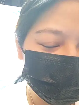 StrayedForename online show from April 10, 11:16 am