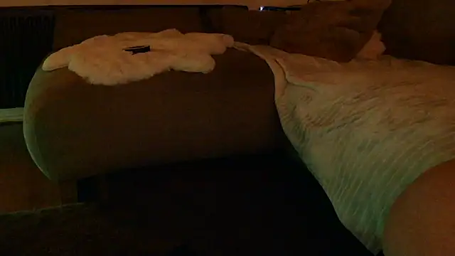 lorenarowena online show from February 7, 10:13 pm