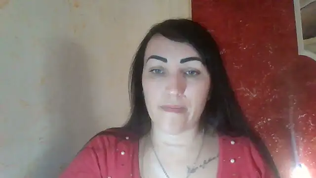 ArianaXFresh online show from November 12, 8:23 am