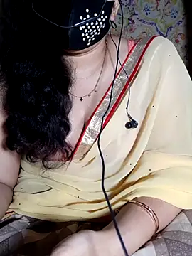 HotGirl23231 online show from May 27, 7:00 pm
