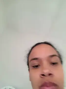 kyliecastell online show from November 21, 2:30 pm