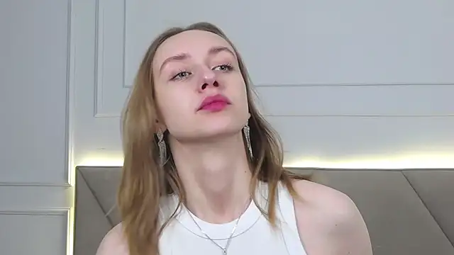 RachaelCute online show from November 19, 4:56 am