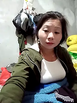 vangkt-cute online show from November 26, 8:32 pm