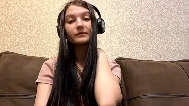 AurorAurora online show from November 29, 9:13 am