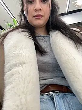 luvvmill online show from November 12, 7:28 am