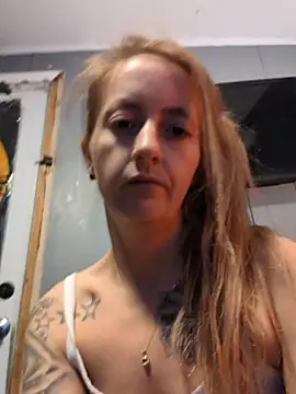 sexxxilexxxi44 online show from May 16, 6:05 am