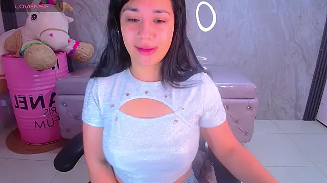 Violetta jhonson a online show from January 18, 12:56 pm