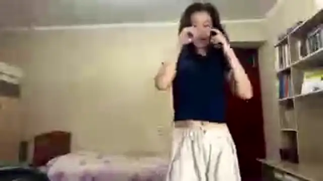 HuldaKye online show from February 4, 12:30 pm