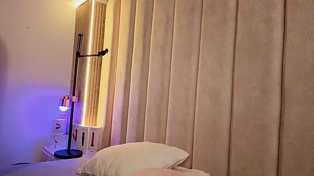 Iamnyxy online show from April 18, 11:56 am