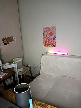 v crizis324 online show from February 13, 5:03 pm