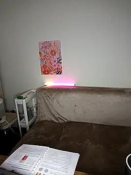 v crizis324 online show from February 11, 4:52 pm