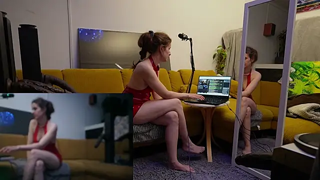 SUZANNEXXXXXX online show from April 3, 11:25 pm