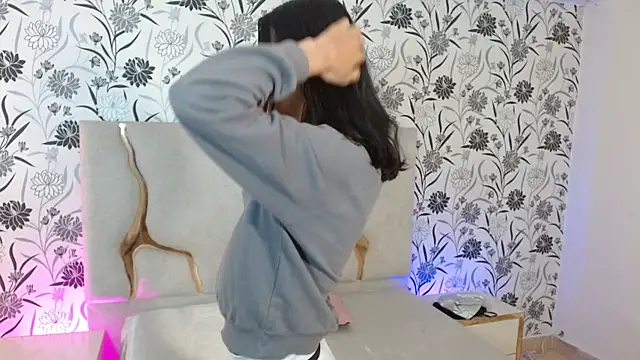 Joselyn tay online show from January 9, 11:58 am