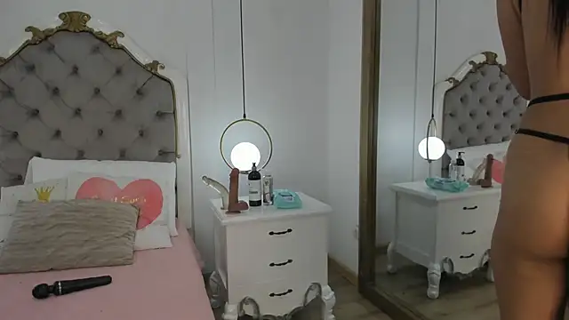 fallon grey online show from January 10, 8:13 pm