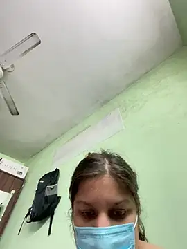 Cute hotzara online show from December 20, 6:06 am