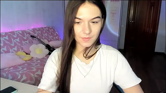 luna lust 212 online show from July 9, 7:33 am
