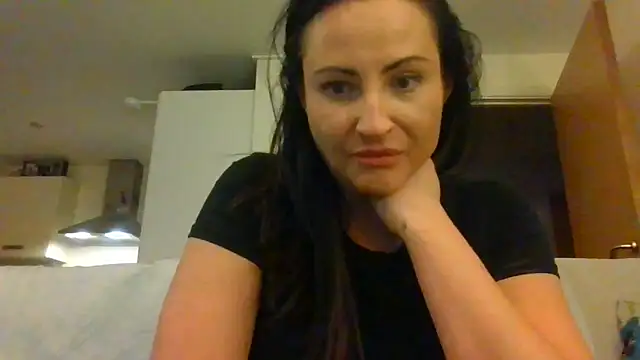 jasmine38england online show from May 6, 10:14 pm