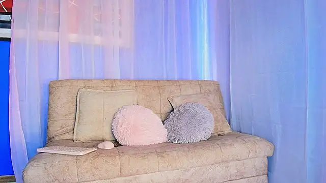 lizzy kane online show from February 20, 8:09 pm