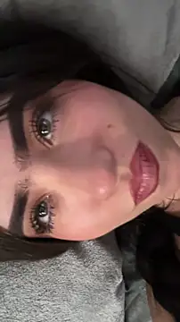 Sammydoll1 online show from December 18, 8:35 pm