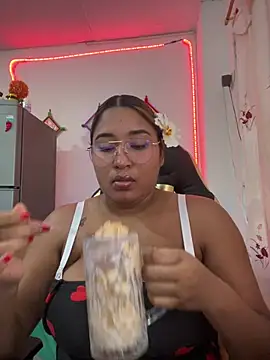 morena-2025 online show from July 4, 11:00 pm