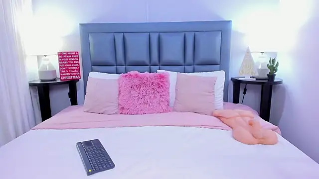 jadelanne online show from November 21, 10:45 pm