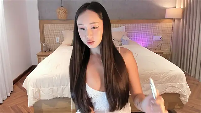 notyoursammy online show from February 15, 8:02 am