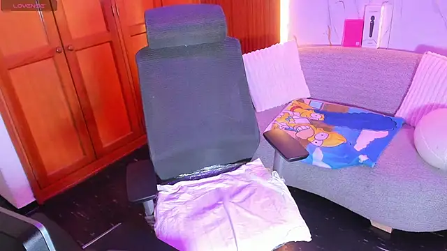 zendayavg online show from November 19, 12:16 pm