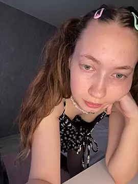 Holy Poly online show from March 27, 6:04 am