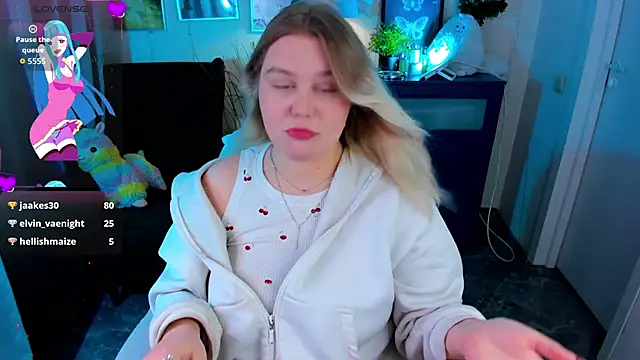 LouiseMous online show from January 12, 10:59 pm