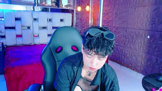 lunabustygirl online show from January 31, 7:11 pm