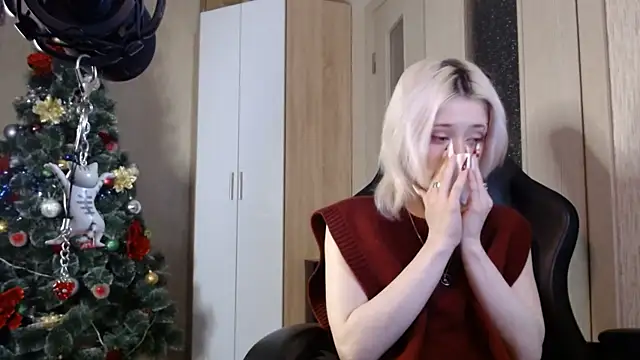 SophiaLur online show from January 12, 4:56 pm