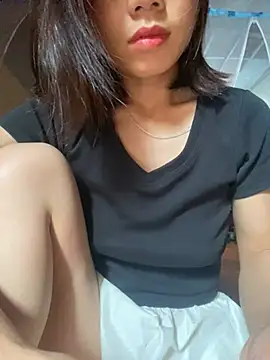 Trangbabylove online show from July 28, 6:22 am