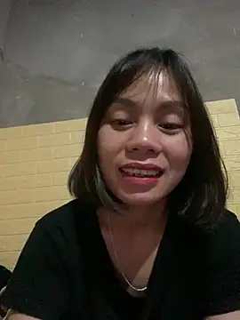 Trangbabylove online show from April 4, 5:56 pm