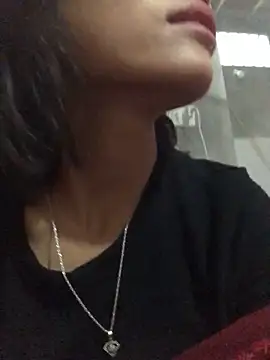 Trangbabylove online show from November 18, 1:06 am