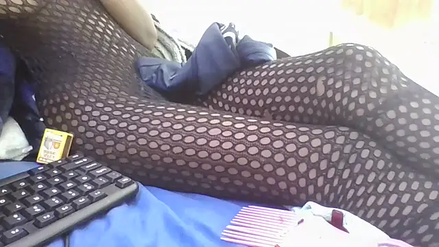 Naughtybadgal online show from July 12, 10:49 am