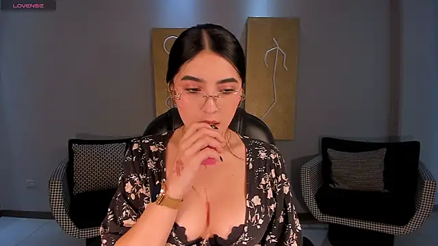 HaileyRoss  online show from May 28, 1:58 am