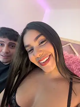 myke and mia online show from December 3, 2:41 pm