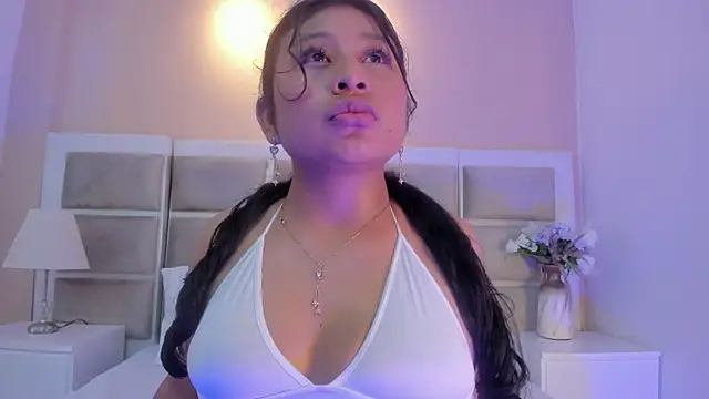 Katia Young online show from November 20, 7:59 pm