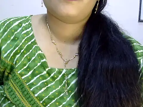 Muskan Jha online show from July 20, 1:02 pm