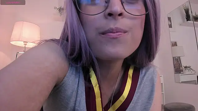 Miluu dh online show from December 3, 12:51 pm