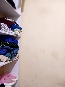 honeypot224 online show from April 16, 4:24 am