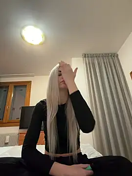 feliciafelon online show from February 8, 4:11 pm